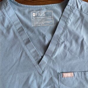 Figs Women’s V-Neck Top in Light Blue